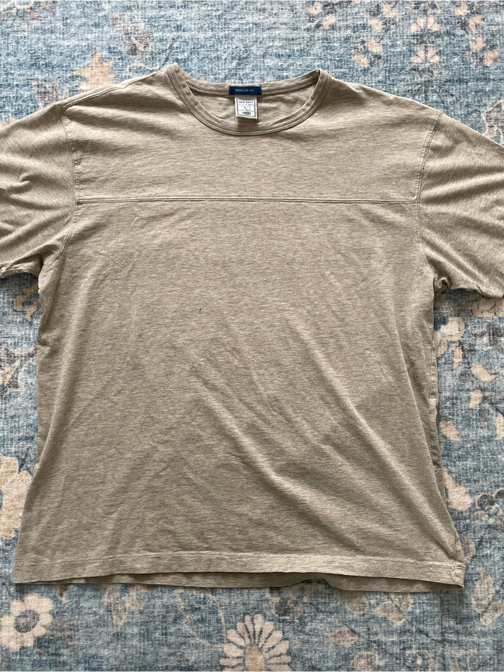 Vintage Old Navy Short Sleeve Crew in Olive-Tan